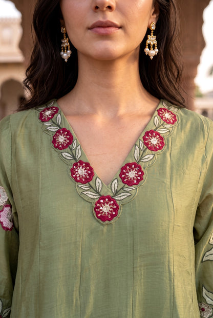 The Glossy Shoulder Anarkali Dupatta Set
