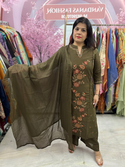 The Gulzaar Embroidered Dupatta Set