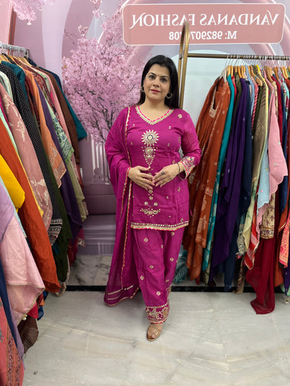 The Sahiba Zari Embroidered Farsi Salwar Set