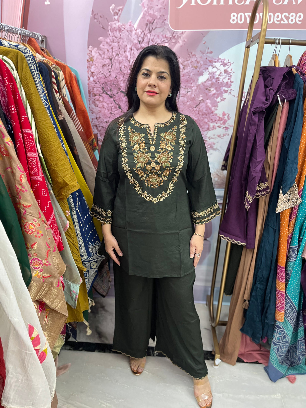 The Naaz Thread Embroidered Co-ord Set