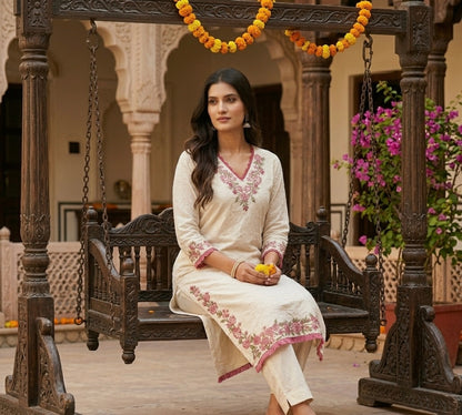 White Chickenkaari Kurti Set