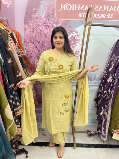 The Surajmukhi Thread Embroidered Dupatta Set
