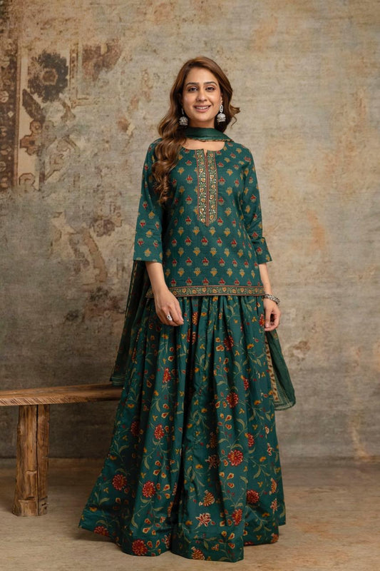 Aarohi Ethnic Floral Poshak Set