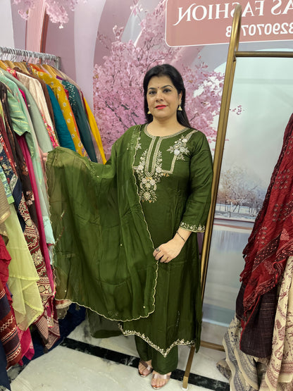 The Peace Dola Silk Dupatta Set