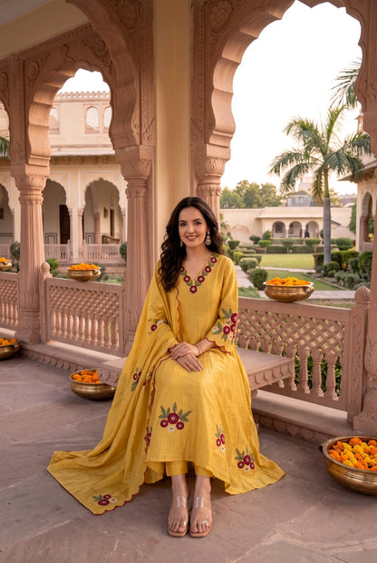 The Glossy Shoulder Anarkali Dupatta Set