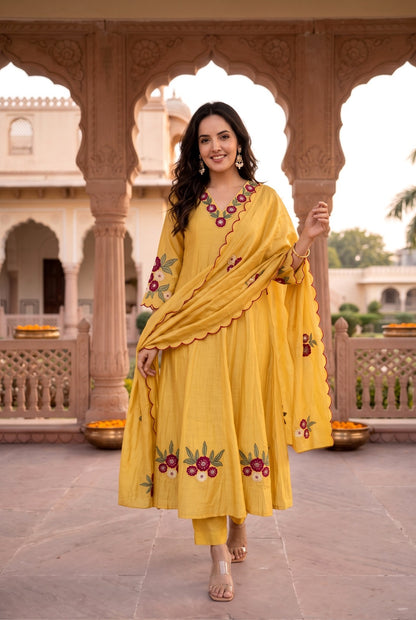 The Glossy Shoulder Anarkali Dupatta Set