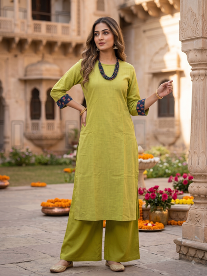 The Ranihaar Kurti Set with Necklace