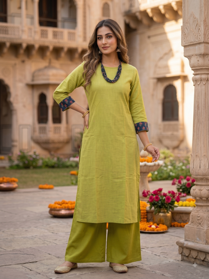 The Ranihaar Kurti Set with Necklace