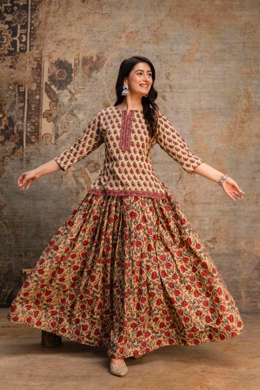 Joy Floral Embroidered Poshak Set