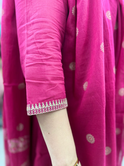 The Zaina Mulcotton Dupatta Set With Zari Embroidery