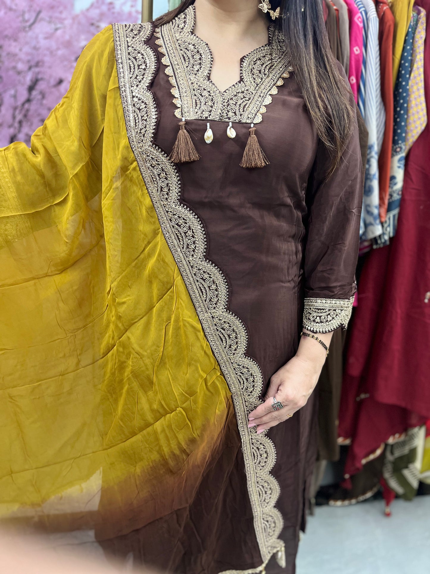 The Khazaana Crepe Kurti Set With Organza Ombre Dupatta