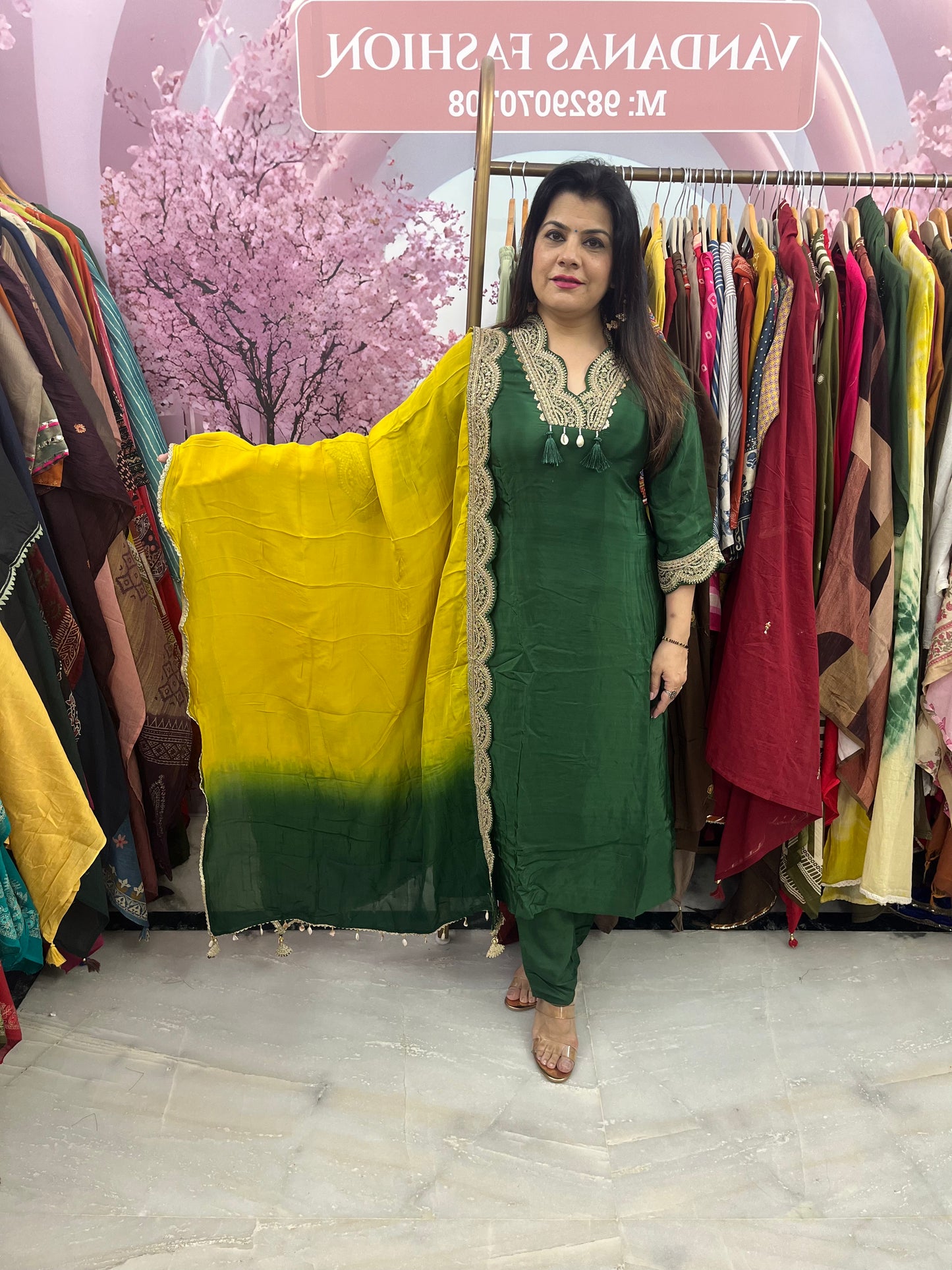 The Khazaana Crepe Kurti Set With Organza Ombre Dupatta