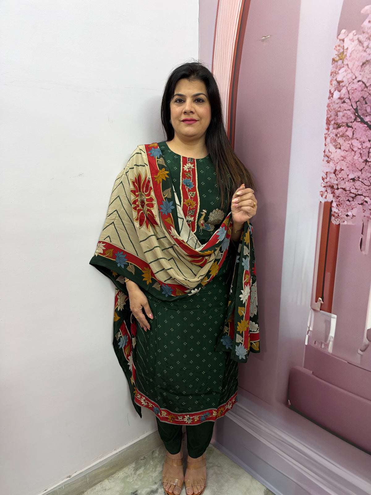 The Neelkanth Pure Crepe Dupatta Set