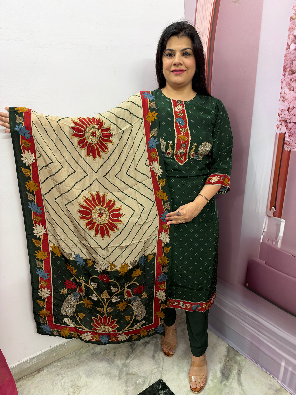 The Neelkanth Pure Crepe Dupatta Set