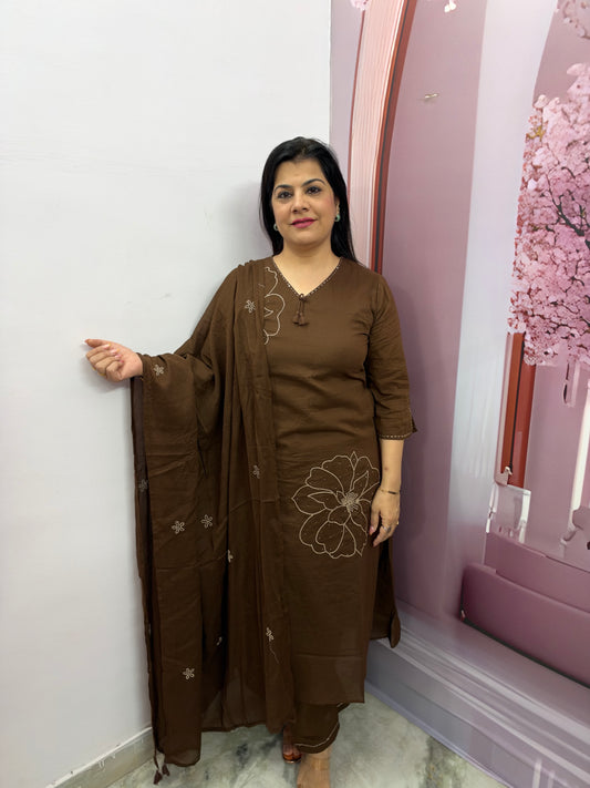 The Pollen Knot Work Dupatta Set
