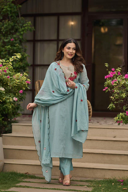 The Scarlet Dupatta Set